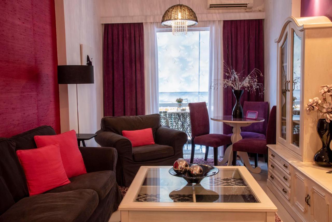 Apartament Trap's House